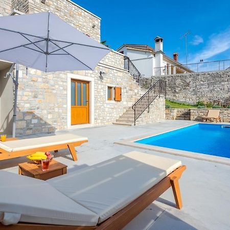 Villa Beram Екстериор снимка