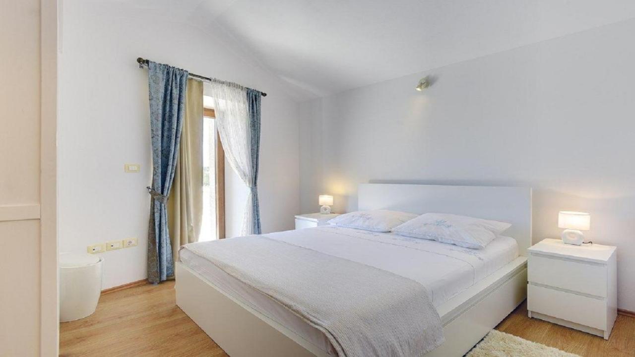 Villa Beram Екстериор снимка