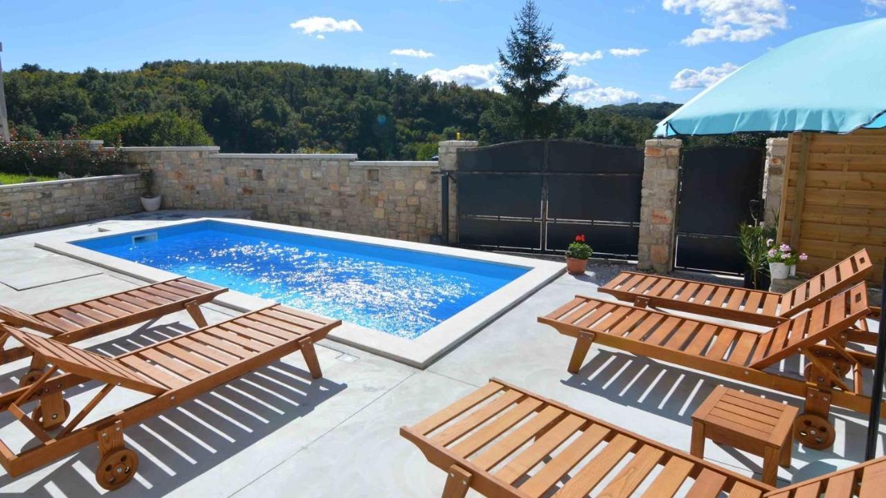 Villa Beram Екстериор снимка