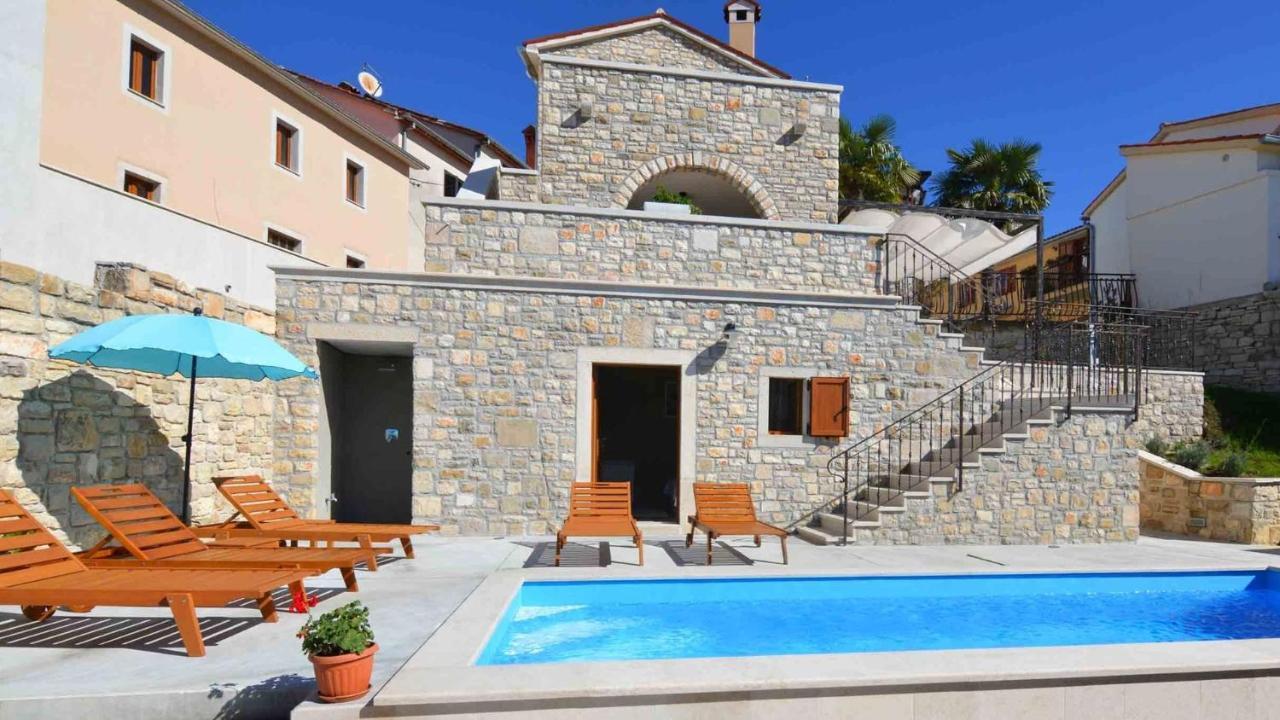 Villa Beram Екстериор снимка