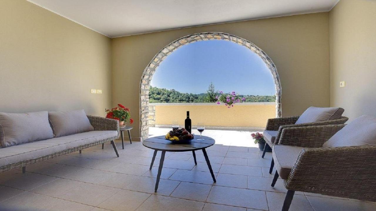 Villa Beram Екстериор снимка