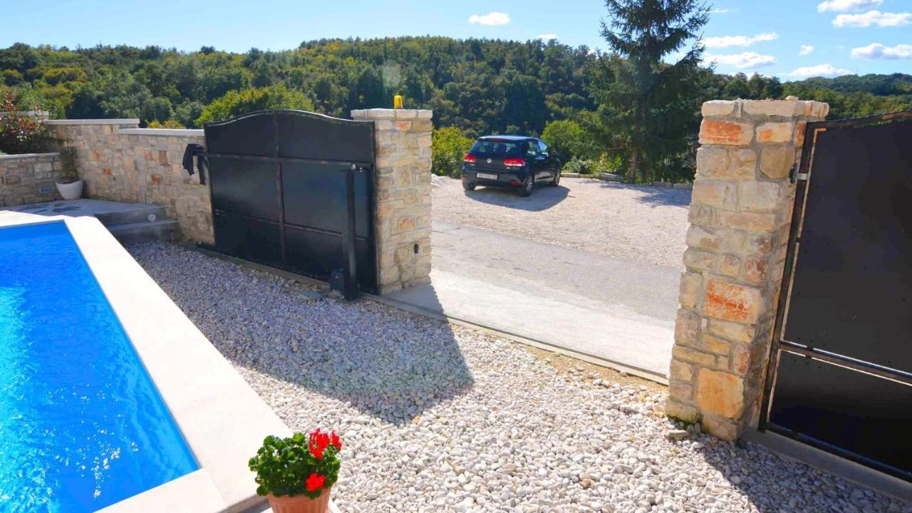 Villa Beram Екстериор снимка